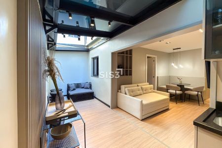 8_photo/94dce3f1a3.e22719fa0aae8da2-ATLAS-357afef7-112f-42fa-bd0a-4dde012be983.jpg de apartamento à venda com 1 quarto, 40m² em Bigorrilho, Curitiba