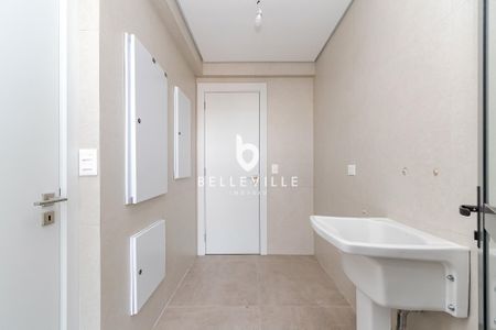 3_photo/94dce3f21d.6d4b01adec5981a5-ATLAS-4cbc98b7-8e55-48c0-8a20-08e511d27b84.jpg de apartamento à venda com 3 quartos, 149m² em Bigorrilho, Curitiba