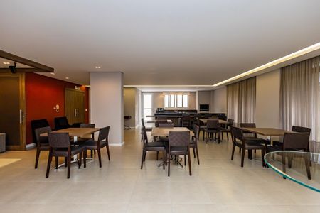 12_photo/94dce3f229.e8e5fa755685fc5e-ATLAS-b513fc8a-bd44-414a-aaa4-09d1091a4b40.jpg de apartamento à venda com 2 quartos, 83m² em Bigorrilho, Curitiba