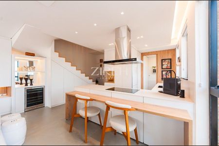 10_photo/94dce3f2e3.b0ccac73637e2fcc-ATLAS-24bbc2b7-9147-43a5-900e-1e7573198a98.jpg de apartamento à venda com 2 quartos, 139m² em Bigorrilho, Curitiba