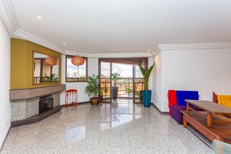 31_photo/94dce3f2e7.202c3c35228986fc-ATLAS-a86f4e7e-4688-4378-8504-87dc6570a985.jpg de apartamento à venda com 3 quartos, 250m² em Centro, Curitiba