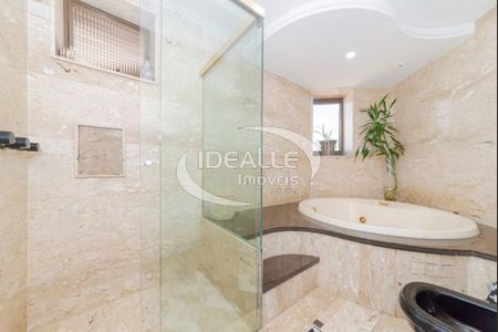 30_photo/94dce3f2e7.e36cf7204ae9d2f3-ATLAS-29e463a6-a056-4348-a7cd-102e151c4f13.jpg de apartamento à venda com 3 quartos, 309m² em Centro, Curitiba