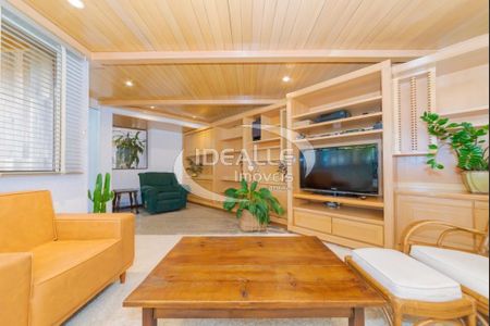 11_photo/94dce3f2e7.e36cf7204ae9d2f3-ATLAS-30014ded-8025-4350-ad73-3bcb8c41f1be.jpg de apartamento à venda com 3 quartos, 309m² em Centro, Curitiba