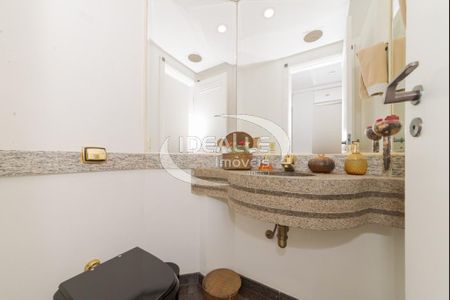 12_photo/94dce3f2e7.e36cf7204ae9d2f3-ATLAS-84cca171-b95f-4064-870c-fe55d1b5506a.jpg de apartamento à venda com 3 quartos, 309m² em Centro, Curitiba