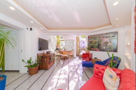 6_photo/94dce3f2e7.e36cf7204ae9d2f3-ATLAS-ada01662-5505-4ff3-b910-ad4af34e781c.jpg de apartamento à venda com 3 quartos, 309m² em Centro, Curitiba