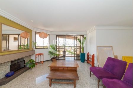 3_photo/94dce3f2e7.e36cf7204ae9d2f3-ATLAS-b4372f86-2d9f-4de9-be73-3eb56ae3c166.jpg de apartamento à venda com 3 quartos, 309m² em Centro, Curitiba