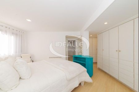 11_photo/94dce3f2e7.e36cf7204ae9d2f3-ATLAS-bd7b5e58-0255-4792-8078-7e5ce943db4d.jpg de apartamento à venda com 3 quartos, 309m² em Centro, Curitiba