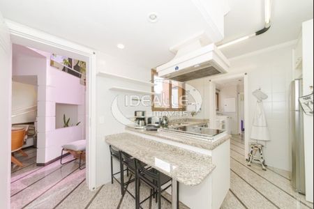 16_photo/94dce3f2e7.e36cf7204ae9d2f3-ATLAS-e910c2e8-0777-4817-a260-26e56a65342c.jpg de apartamento à venda com 3 quartos, 309m² em Centro, Curitiba