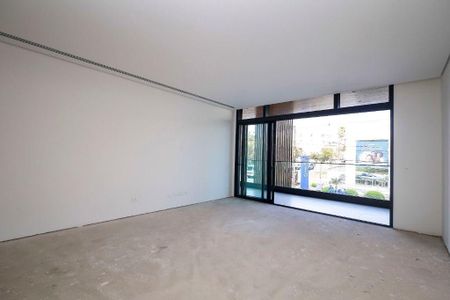 6_photo/94dce3f2e9.1fca9958d16f7713-ATLAS-e5f715d3-f731-4eef-aa96-d6eb0c8222f6.jpg de apartamento à venda com 2 quartos, 125m² em Centro, Curitiba