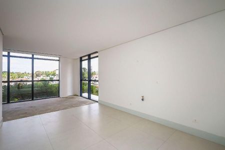 10_photo/94dce3f2e9.ed3d64f78ac4b4e4-ATLAS-967fe177-0e34-498e-a979-1fb85cbd13fa.jpg de apartamento à venda com 3 quartos, 195m² em Centro, Curitiba