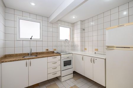 1_photo/94dce3f2ef.b91b4dd173bd3951-ATLAS-a7aaccba-ee51-453e-bcf7-bbaeb2efefde.jpg de apartamento à venda com 1 quarto, 42m² em Bigorrilho, Curitiba