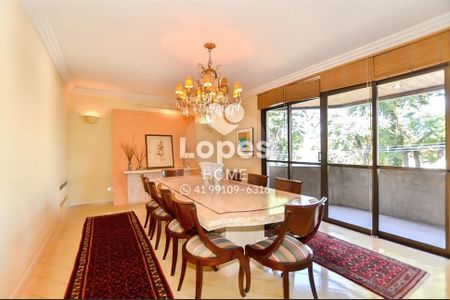 2_photo/94dce3f317.0f81dd1a9a4f6ffb-ATLAS-644422ce-cedb-4f4d-bc21-4e9ffa19b312.jpg de apartamento à venda com 6 quartos, 474m² em Bigorrilho, Curitiba