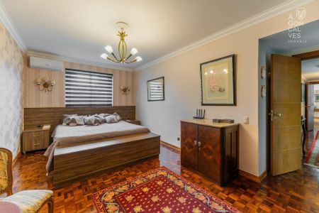 2_photo/94dce3f355.97da5f8a5fd4163d-ATLAS-0e62e555-8d4e-427a-8726-63b024bd9a1a.jpg de apartamento à venda com 3 quartos, 274m² em Centro, Curitiba