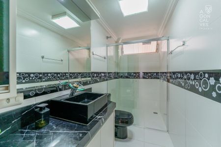 4_photo/94dce3f355.97da5f8a5fd4163d-ATLAS-1293f5bb-232a-4654-9351-b6086d21aaff.jpg de apartamento à venda com 3 quartos, 274m² em Centro, Curitiba