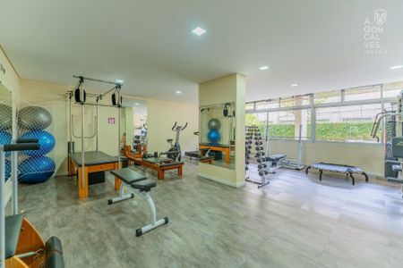 4_photo/94dce3f355.97da5f8a5fd4163d-ATLAS-1b5c8f50-d104-49f7-96f9-eb6c5c04b46d.jpg de apartamento à venda com 3 quartos, 274m² em Centro, Curitiba