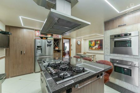 11_photo/94dce3f355.97da5f8a5fd4163d-ATLAS-3c68d73d-77a1-4fdb-83c3-b613f7632745.jpg de apartamento à venda com 3 quartos, 274m² em Centro, Curitiba