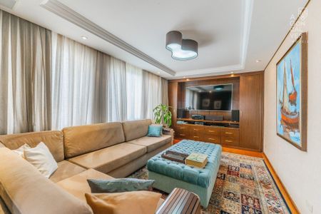 7_photo/94dce3f355.97da5f8a5fd4163d-ATLAS-5a85a4ab-333b-439e-987d-a0dd985a1797.jpg de apartamento à venda com 3 quartos, 274m² em Centro, Curitiba