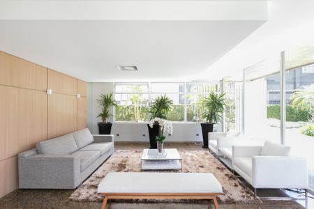 8_photo/94dce3f355.c7e38219835a30c7-ATLAS-71f30706-be96-4d2e-ac7d-e0f0fca4cff6.jpg de apartamento à venda com 4 quartos, 483m² em Centro, Curitiba