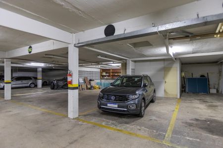 12_photo/94dce3f355.c7e38219835a30c7-ATLAS-e26e9229-2101-4dda-a6fc-9a294b405bb1.jpg de apartamento à venda com 4 quartos, 483m² em Centro, Curitiba