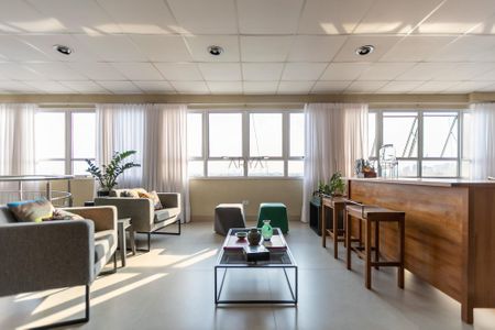 9_photo/94dce3f355.c7e38219835a30c7-ATLAS-e7b8b9cc-b95a-4cdc-81bf-d65bc9148bab.jpg de apartamento à venda com 4 quartos, 483m² em Centro, Curitiba