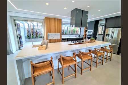 5_photo/94dce3f361.fb56dab9888ab2e1-ATLAS-7c4e240b-8e0e-4de5-850a-8335d87d0a2b.jpg de apartamento à venda com 4 quartos, 372m² em Bigorrilho, Curitiba