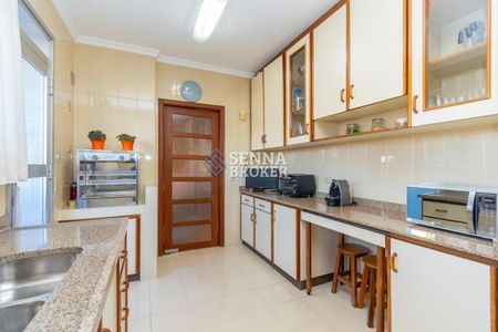 8_photo/94dce3f385.69bb683d0c6033a3-ATLAS-cf331f60-6bc1-40ea-8af6-860452d8ea56.jpg de apartamento à venda com 3 quartos, 151m² em Centro, Curitiba