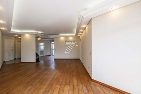 4_photo/94dce3f385.fafdfe885e3e1e54-ATLAS-12e91cc3-0a44-45fb-ae6e-ec646d77b8fd.jpg de apartamento à venda com 4 quartos, 167m² em Centro, Curitiba