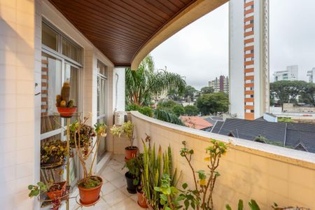 4_photo/94dce3f385.fafdfe885e3e1e54-ATLAS-3cf4e2d0-6da0-45c8-83b3-008ad1a83f3c.jpg de apartamento à venda com 3 quartos, 154m² em Centro, Curitiba