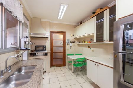 25_photo/94dce3f385.fafdfe885e3e1e54-ATLAS-ab458382-84a5-4e07-8683-6b3173d36f8b.jpg de apartamento à venda com 3 quartos, 154m² em Centro, Curitiba