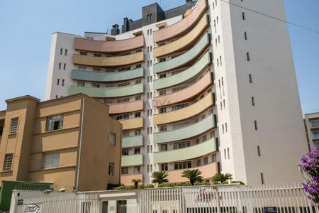 3_photo/94dce3f385.fafdfe885e3e1e54-ATLAS-b82acce5-82a1-48d5-9d20-d9a02efe993f.jpg de apartamento à venda com 3 quartos, 154m² em Centro, Curitiba