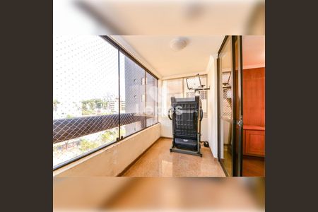 6_photo/94dce3f3b7.54887b4dc90f8163-ATLAS-e13914a4-db68-49fa-aba8-ef75fe32ca2a.jpg de apartamento à venda com 3 quartos, 255m² em Batel, Curitiba