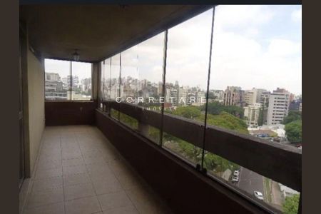 8_photo/94dce3f3b7.f7e7744c47d68114-ATLAS-04bf673e-ec38-4e65-96c4-3e7844916ffc.jpg de apartamento à venda com 4 quartos, 255m² em Batel, Curitiba