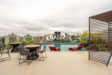 12_photo/94dce3f3cd.a0dd25b53c6eeb2b-ATLAS-1041a380-79b7-47ba-8f2a-b2b133951de4.jpg de apartamento à venda com 1 quarto, 47m² em Matriz, Curitiba