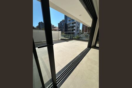 14_photo/94dce3f3f3.d0632cb0b57e5116-ATLAS-c188e9a8-9f36-4ca6-94cd-00e7a96484ac.jpg de apartamento à venda com 3 quartos, 101m² em Bigorrilho, Curitiba