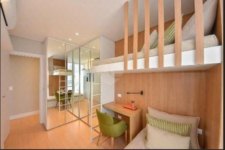 4_photo/94dce3f3f5.45aac488d7a43830-ATLAS-ea4b85bd-e5e3-434d-b81a-87ba361d07ab.jpg de apartamento à venda com 2 quartos, 67m² em Bigorrilho, Curitiba