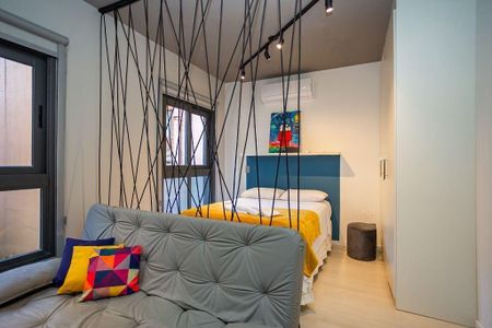 6_photo/94dce3f3f9.f0361da4fc4b19cb-ATLAS-cea3aa39-5535-4789-80ce-9f5063dce5f9.jpg de kitnet/studio à venda com 1 quarto, 24m² em Bigorrilho, Curitiba