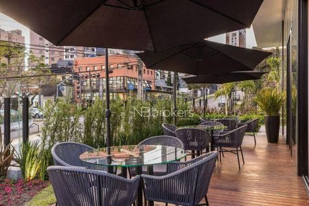 9_photo/94dce3f3fb.61927d3a7ceff6f1-ATLAS-6d2e9d1d-0c36-4dd4-82c2-4801383e9f2c.jpg de apartamento à venda com 3 quartos, 178m² em Bigorrilho, Curitiba