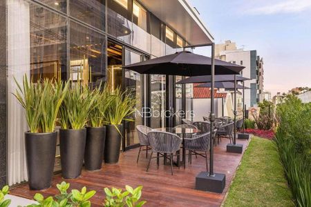 10_photo/94dce3f3fb.61927d3a7ceff6f1-ATLAS-86b04486-d043-489a-a4d8-9c2c2cdb077c.jpg de apartamento à venda com 3 quartos, 178m² em Bigorrilho, Curitiba