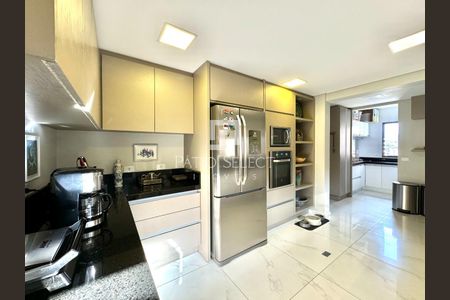 11_photo/94dce3f413.b8c4f165c1f119ea-ATLAS-db8a11c0-618f-4a2c-a706-6ef9d366c689.jpg de apartamento à venda com 4 quartos, 355m² em Bigorrilho, Curitiba