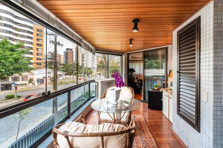 3_photo/94dce3f415.d3e054da6b94c3eb-ATLAS-04a71d5d-4616-458e-9534-5eb25f2bf413.jpg de apartamento à venda com 4 quartos, 273m² em Bigorrilho, Curitiba