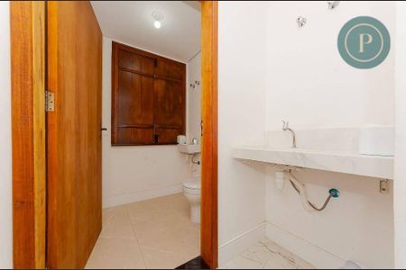 5_photo/94dce3f44f.59abdc00308a7dc6-ATLAS-9fff8f31-7fcb-41c3-a29d-bdbd97957761.jpg de casa para alugar com 3 quartos, 287m² em Mercês, Curitiba