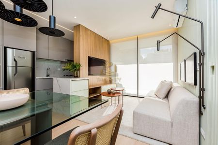 2_photo/94dce3f49d.990e4d97e4effe6e-ATLAS-048a3a41-e49e-4db9-87f3-5f4b2e642e7a.jpg de apartamento à venda com 2 quartos, 67m² em Bigorrilho, Curitiba