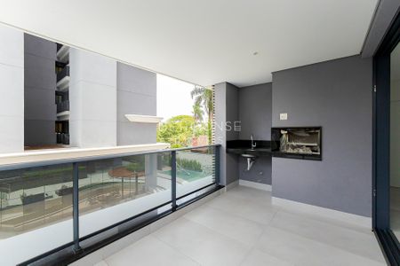 10_photo/94dce3f4e3.6a940fd7dc05e55d-ATLAS-347add96-676a-4c1c-829e-c50a21dcad1e.jpg de apartamento à venda com 3 quartos, 153m² em Bigorrilho, Curitiba