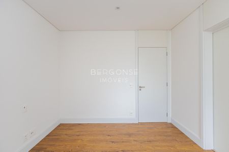 12_photo/94dce3f4e3.6a940fd7dc05e55d-ATLAS-780ee12d-24f8-4e0b-8896-ad2cee7c7485.jpg de apartamento à venda com 3 quartos, 153m² em Bigorrilho, Curitiba