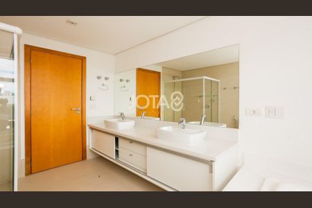 2_photo/94dce3f4ff.e62683553d01497d-ATLAS-0e838174-457f-4c7b-9463-da0fbc9801b1.jpg de apartamento para alugar com 3 quartos, 213m² em Batel, Curitiba