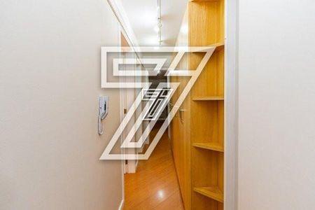 6_photo/94dce3f523.fc9de8254f6fef91-ATLAS-1697fd01-cf0a-4e64-a535-3ed168b4f344.jpg de apartamento à venda com 3 quartos, 237m² em Centro, Curitiba