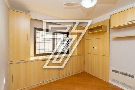 9_photo/94dce3f523.fc9de8254f6fef91-ATLAS-52e08d56-dddf-4fd3-9c2a-29d30c3d6988.jpg de apartamento à venda com 3 quartos, 237m² em Centro, Curitiba