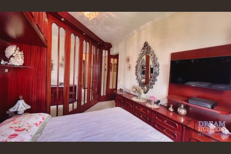 38_photo/94dce3f56b.4c6b95f92187bed4-ATLAS-905707ab-6ac8-490a-b1e0-728593e1ebe7.jpg de apartamento à venda com 4 quartos, 233m² em Centro, Curitiba