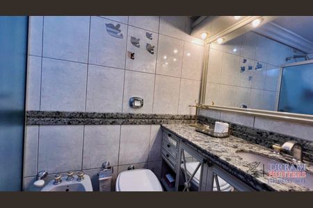 36_photo/94dce3f56b.4c6b95f92187bed4-ATLAS-e8100b6c-89a9-43a4-9e82-5a726a159c5a.jpg de apartamento à venda com 4 quartos, 233m² em Centro, Curitiba