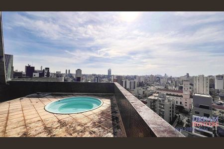 16_photo/94dce3f56b.8f0eac9183563c73-ATLAS-00e72ba8-2d20-4d7a-80af-4bf2c6521e2b.jpg de apartamento à venda com 4 quartos, 231m² em Centro, Curitiba